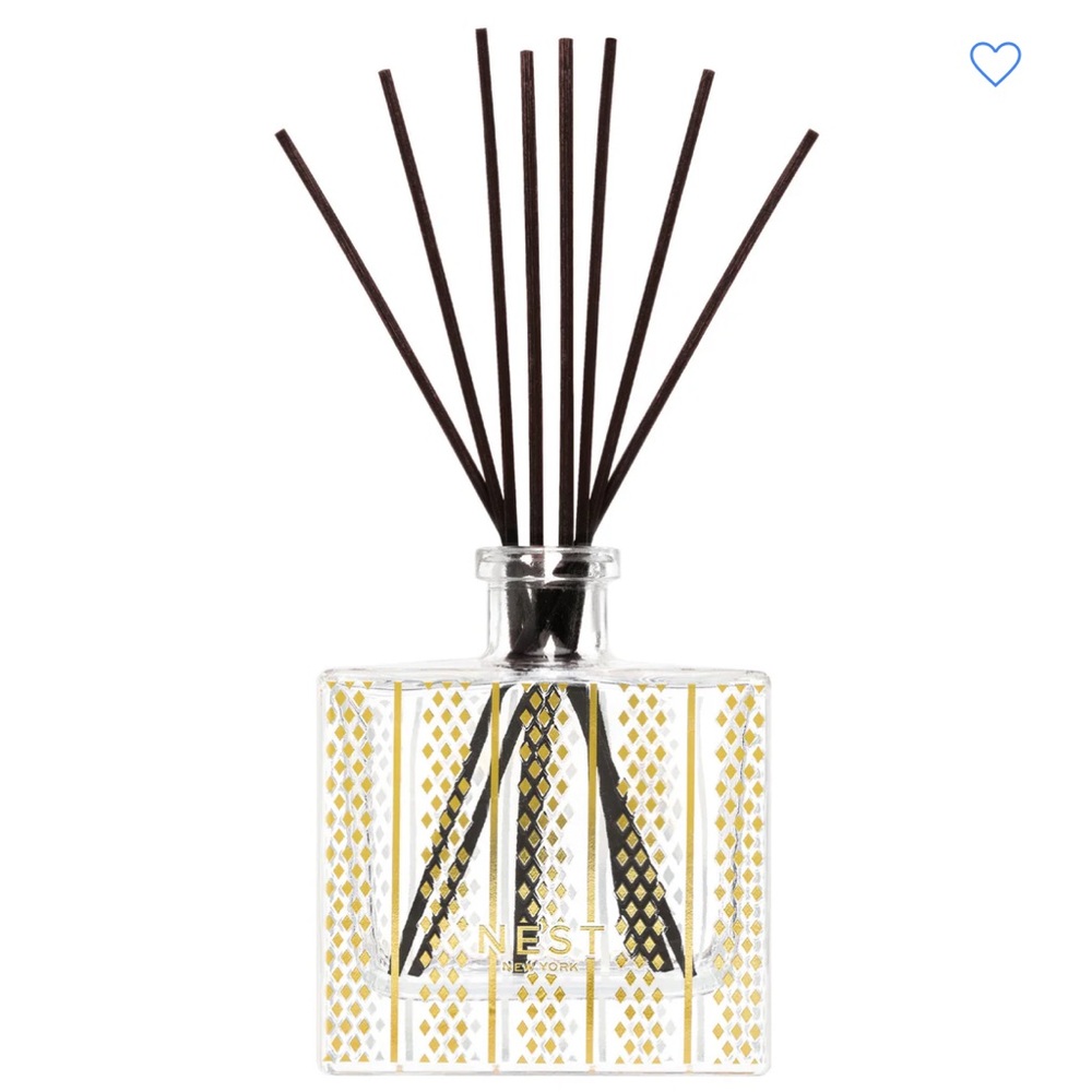 NIB NEST Holiday Reed Diffuser - Picture 2 of 6